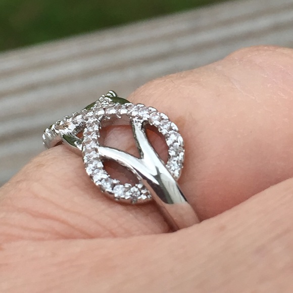 Infinity knot ring Crystal studded ring 925 silver - Picture 7 of 8